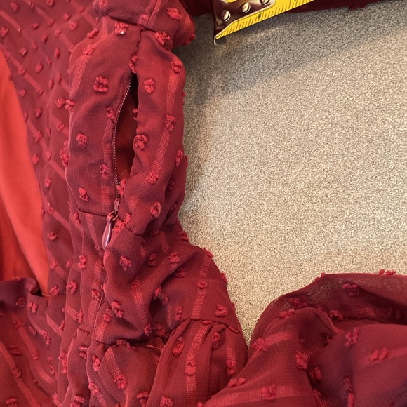 C+D+M Collection. Ladies deep v-neck dress. Size M - Picture 6 of 9